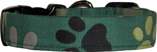 Camo Paw Prints Dog Collar